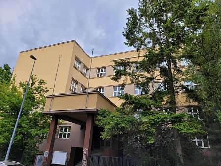 Gymnázium, Praha 10 Voděradská 2